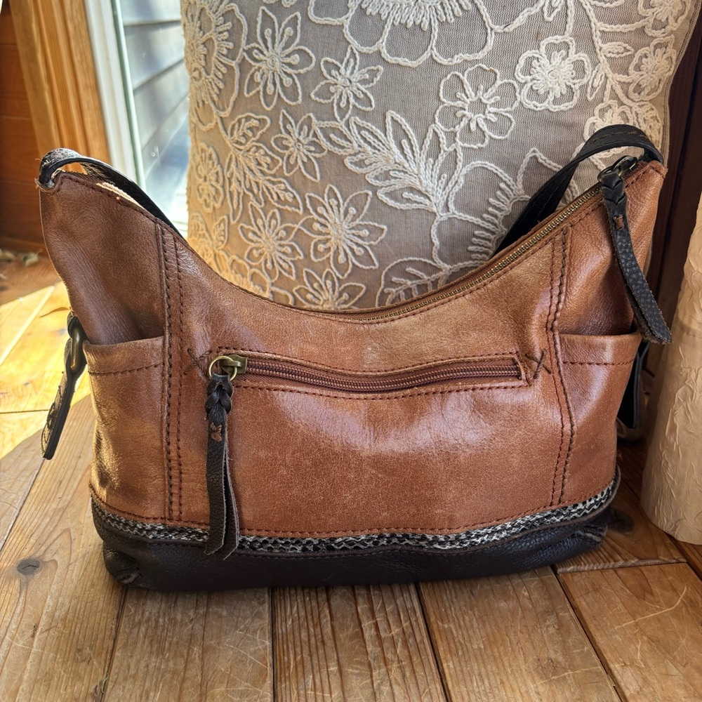 The Sak Brown Leather Shoulder Bag - Picture 4 of 9